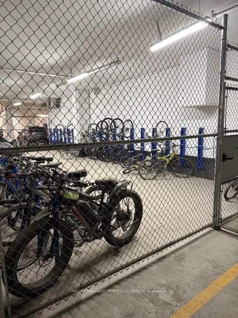 Photo 30 of Unit 920, 38 Honeycrisp Crescent, Vaughan, Vaughan Corporate Centre — HOMEH