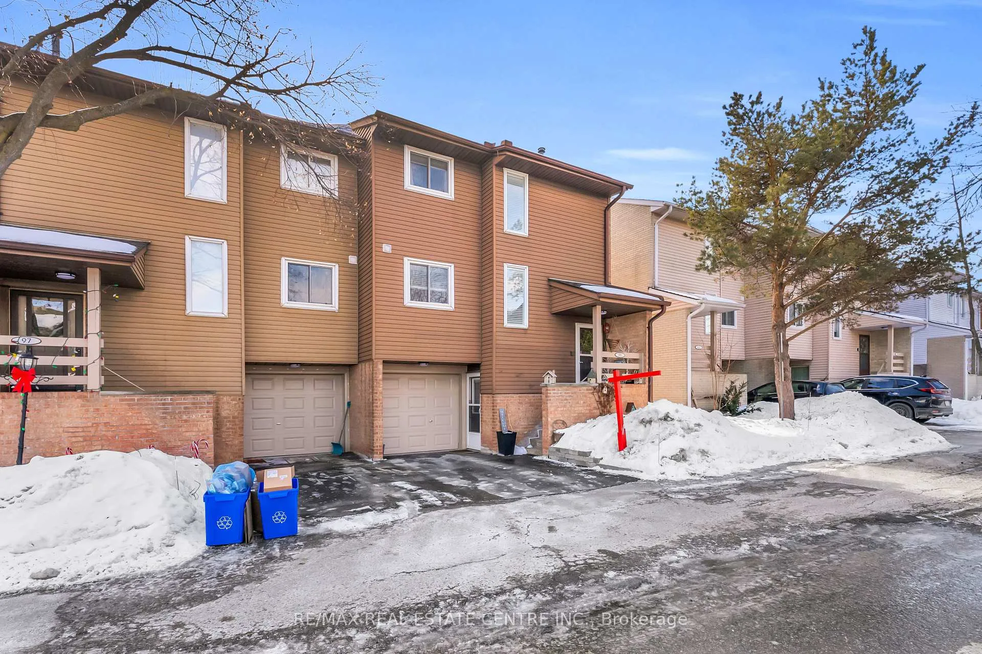 Photo 1 of 99 Lynden Circle, Halton Hills, Georgetown — HOMEH