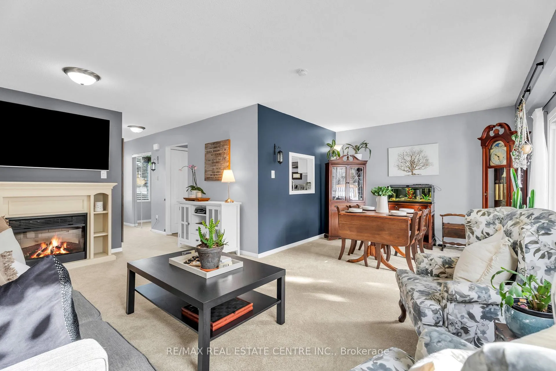 Photo 16 of 99 Lynden Circle, Halton Hills, Georgetown — HOMEH