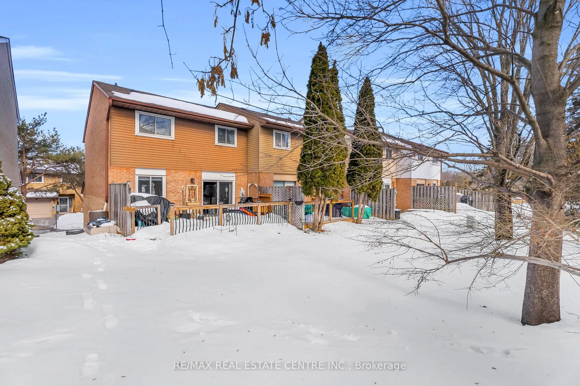 Photo 48 of 99 Lynden Circle, Halton Hills, Georgetown — HOMEH