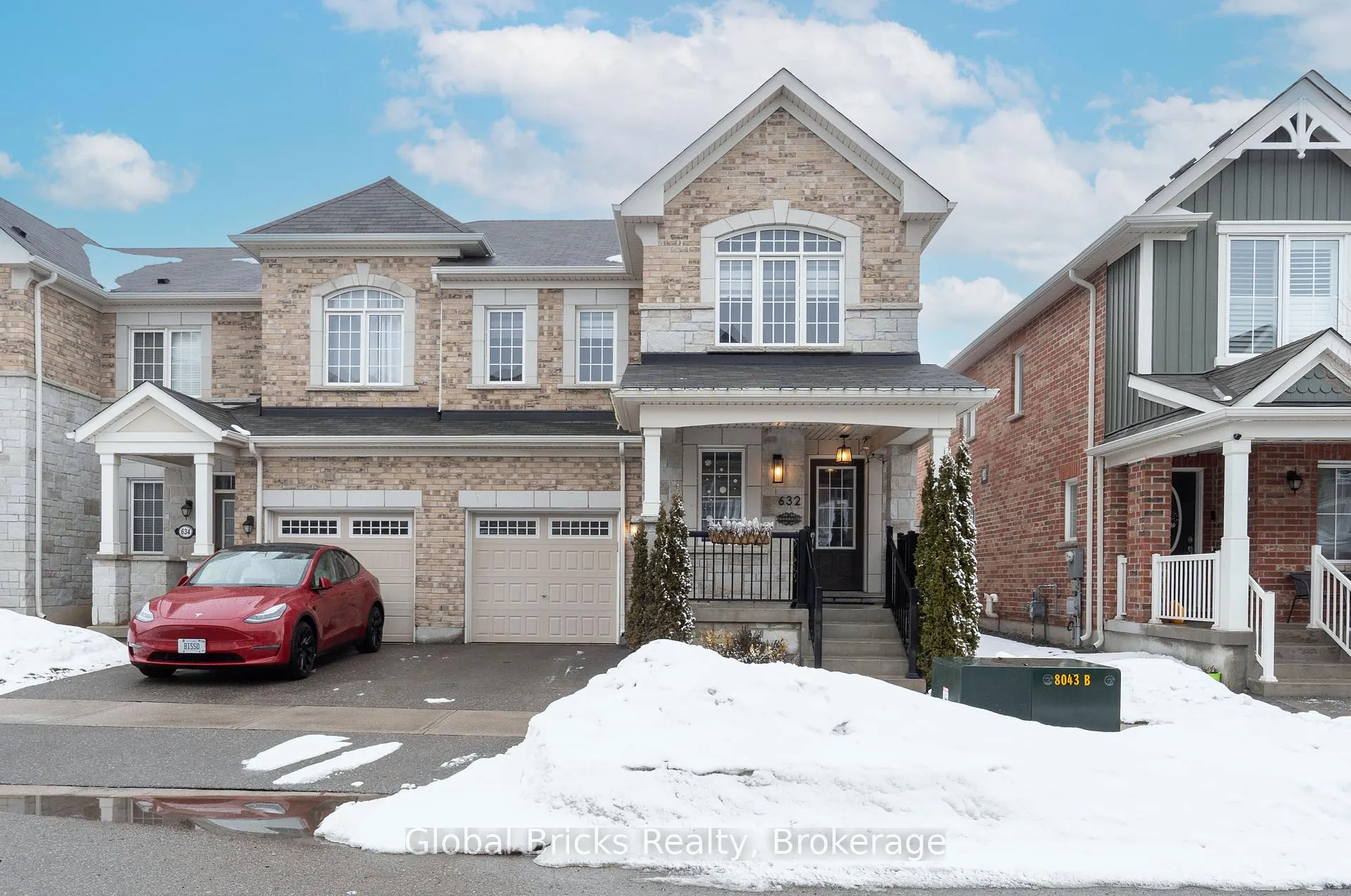 Front of 632 Laking Terrace