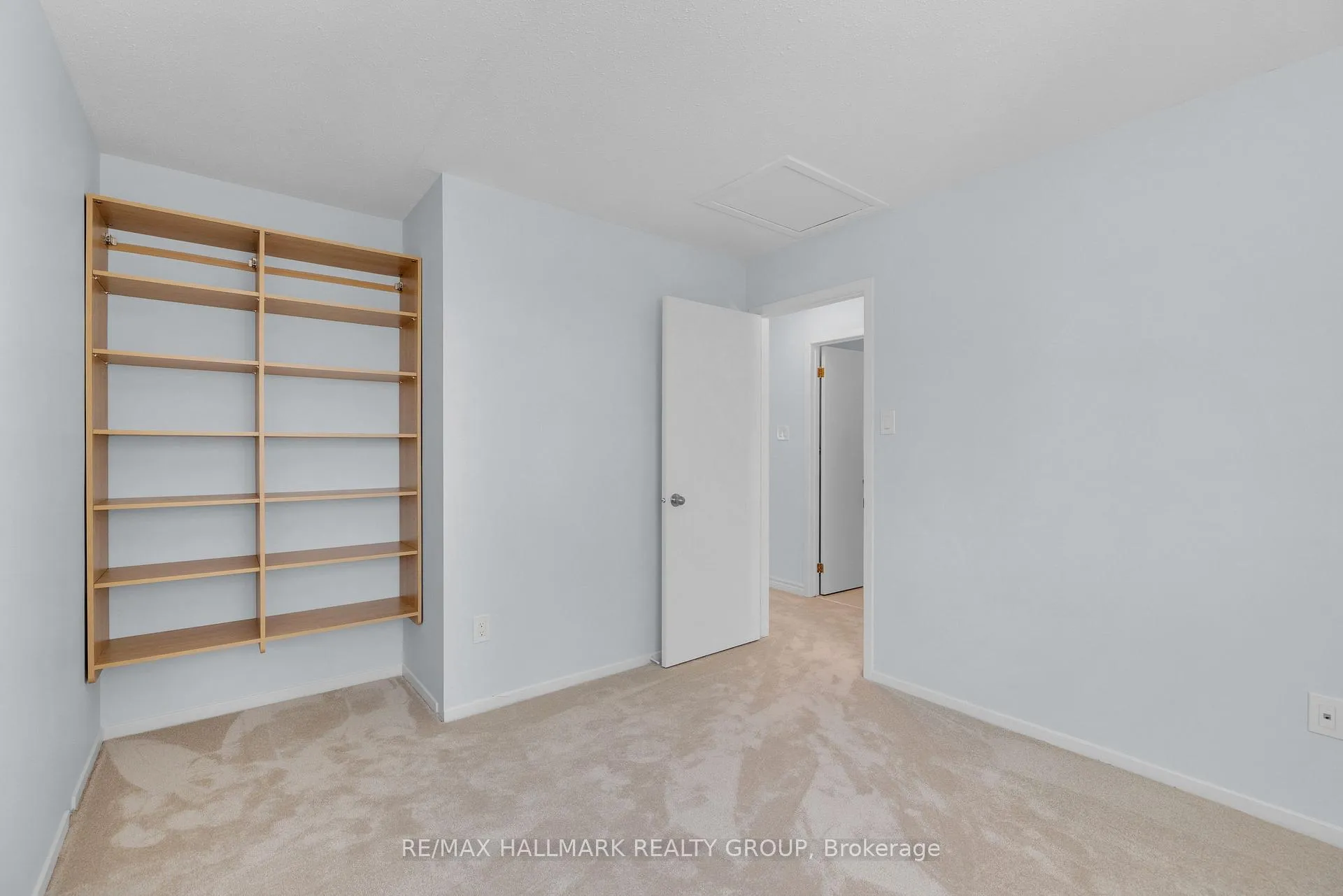 Photo 24 of 17 Glenmoriston Avenue, Ottawa, Kanata - Glencairn/Hazeldean — HOMEH