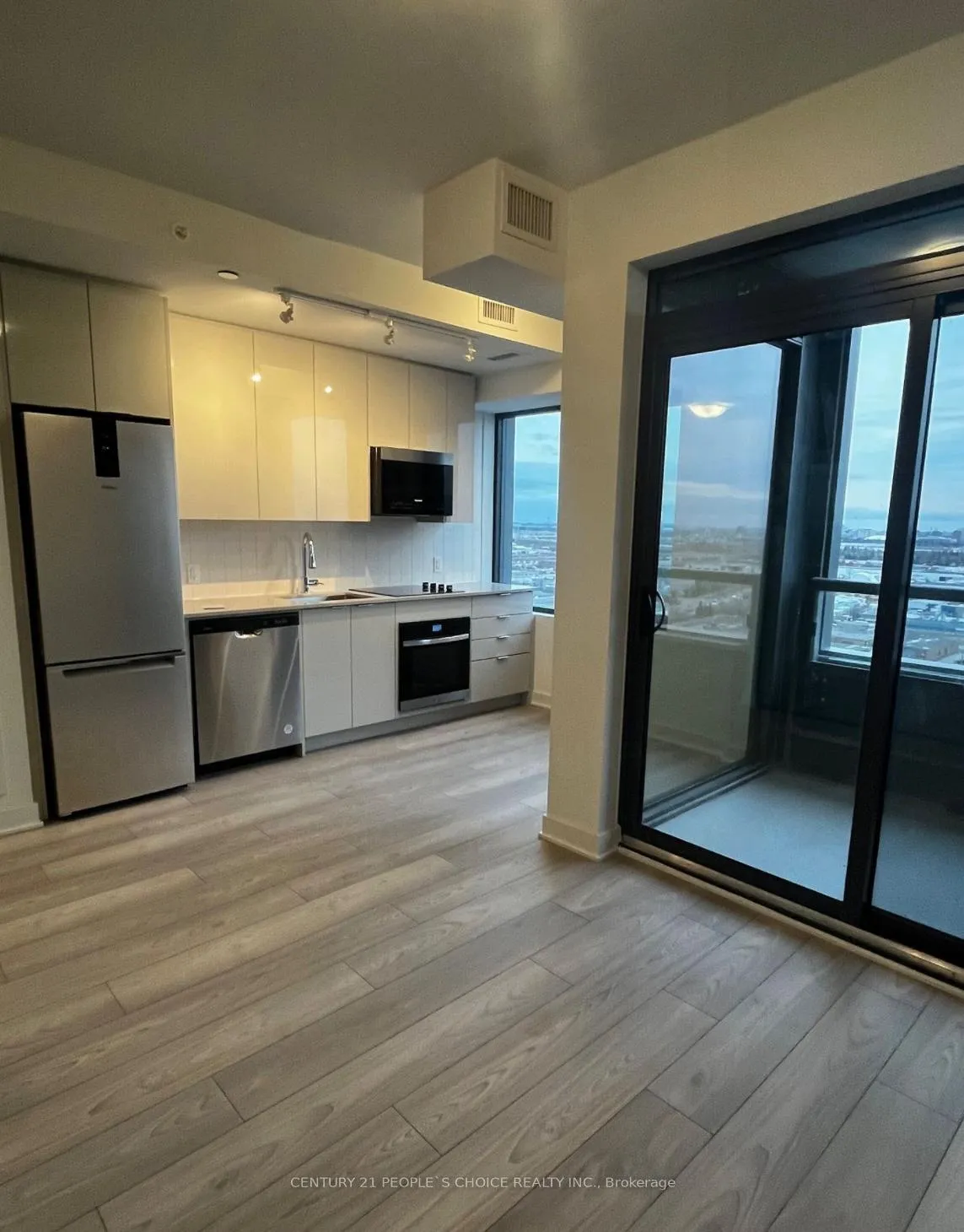 Photo 2 of Unit 2308, 2920 Highway 7 Road, Vaughan, Concord — HOMEH