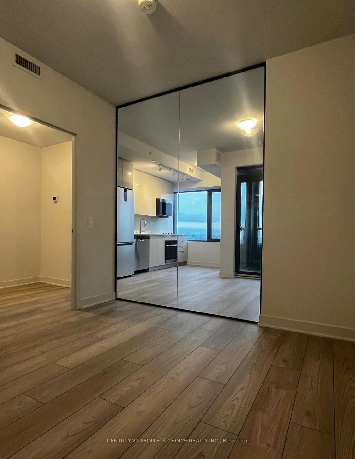 Photo 5 of Unit 2308, 2920 Highway 7 Road, Vaughan, Concord — HOMEH
