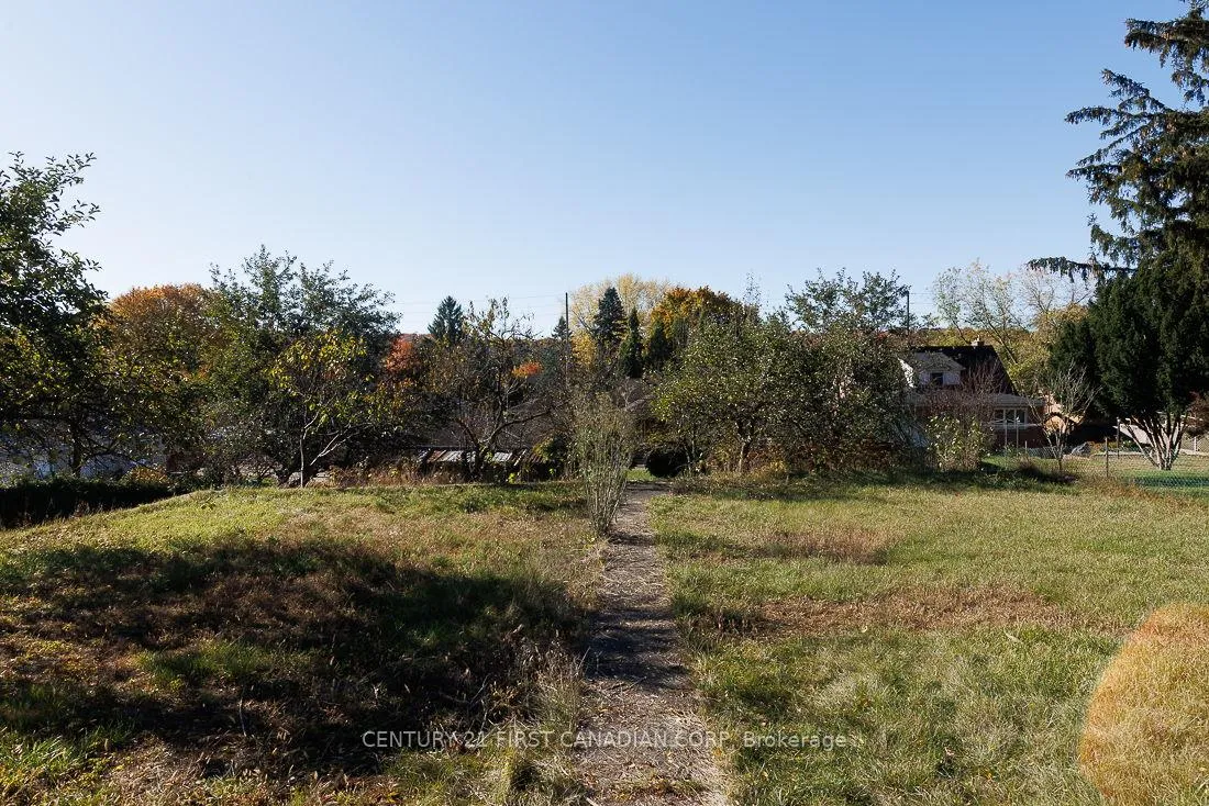 Photo 6 of 1230 Hamilton Road, London, East P — HOMEH