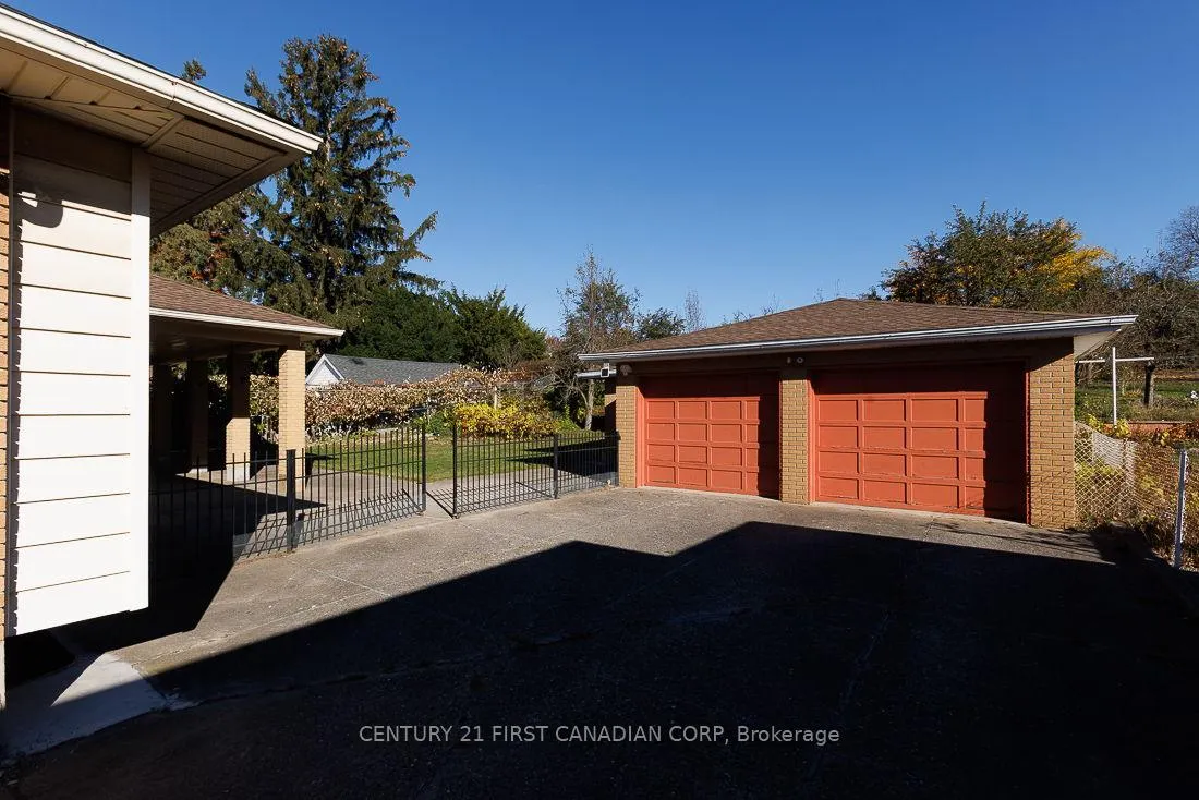 Photo 12 of 1230 Hamilton Road, London, East P — HOMEH