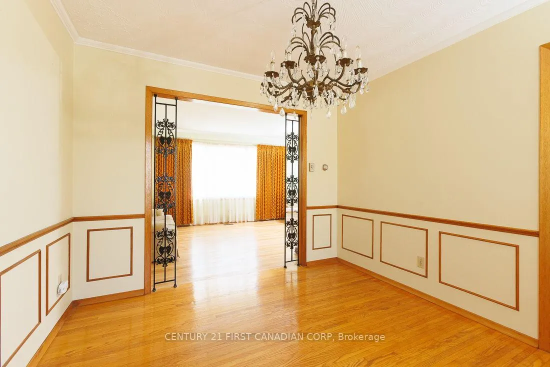 Photo 16 of 1230 Hamilton Road, London, East P — HOMEH