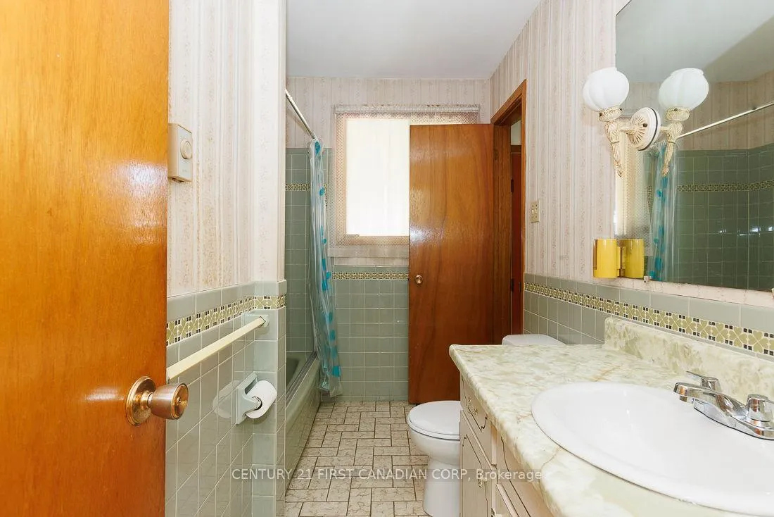 Photo 21 of 1230 Hamilton Road, London, East P — HOMEH