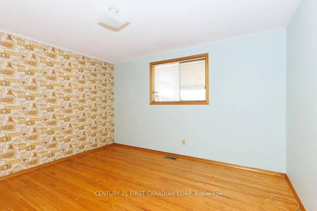 Photo 28 of 1230 Hamilton Road, London, East P — HOMEH