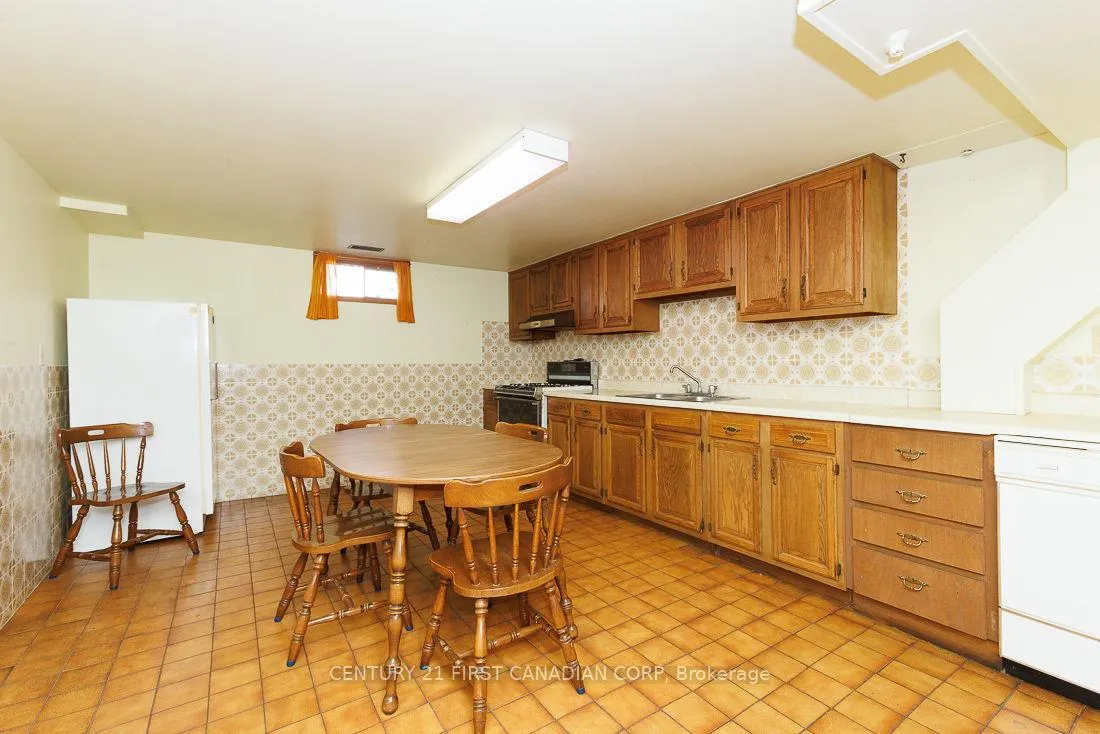 Photo 30 of 1230 Hamilton Road, London, East P — HOMEH