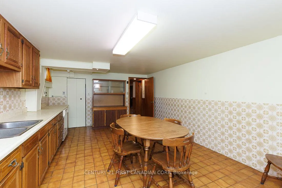 Photo 32 of 1230 Hamilton Road, London, East P — HOMEH
