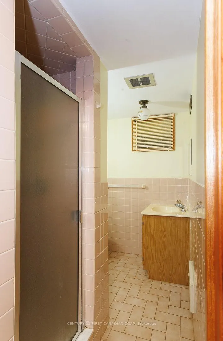 Photo 37 of 1230 Hamilton Road, London, East P — HOMEH