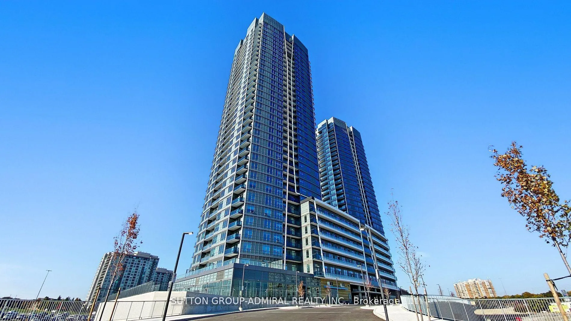 Photo 1 of Unit 1711, 30 Upper Mall Way, Vaughan, Brownridge — HOMEH