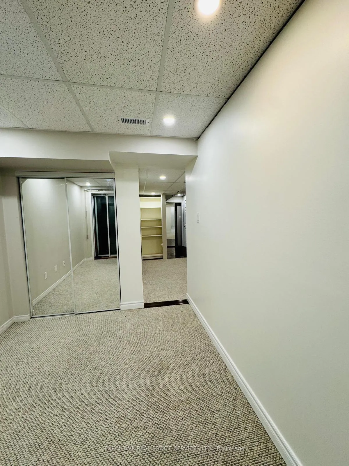Photo 5 of Unit Bsmnt, 246 Doubtfire Crescent, Markham, Middlefield — HOMEH