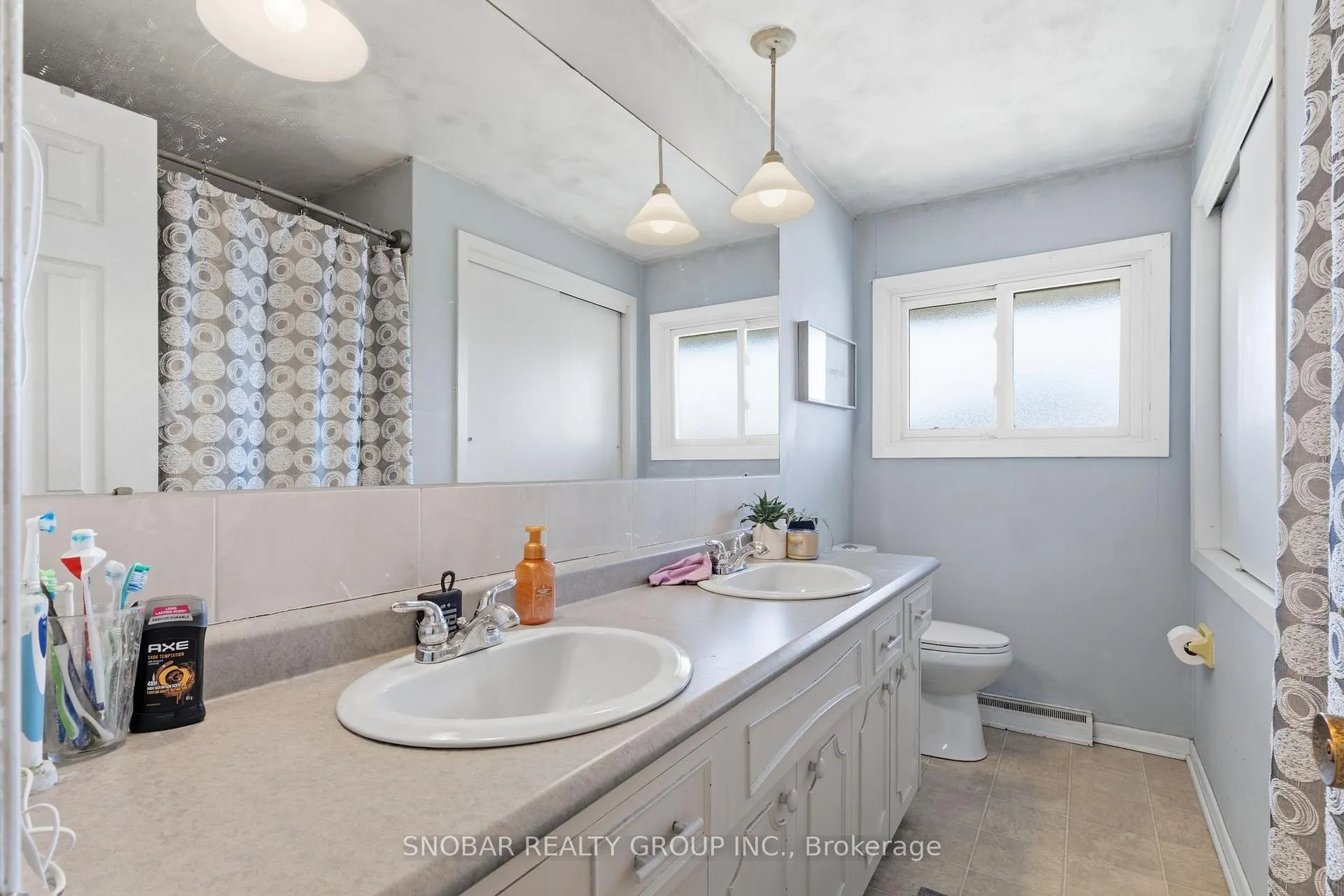 Photo 14 of 57 Alexandra Boulevard, St. Catharines, Secord Woods — HOMEH