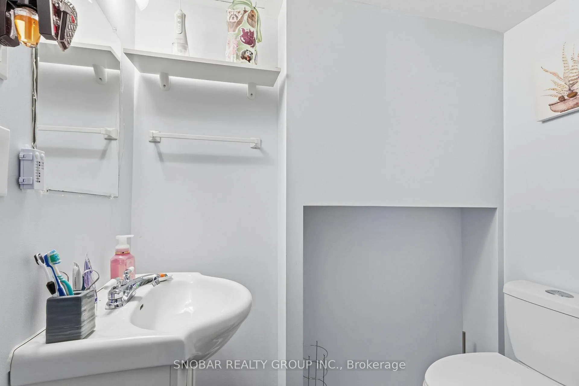 Photo 17 of 57 Alexandra Boulevard, St. Catharines, Secord Woods — HOMEH