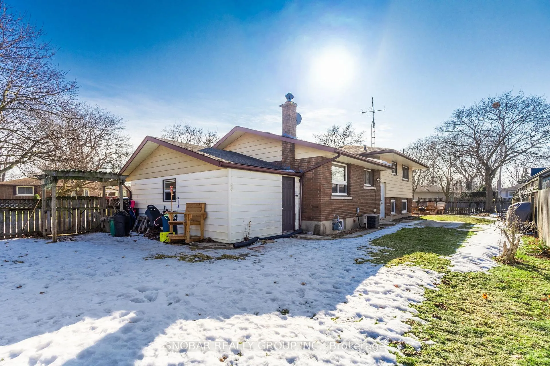 Photo 18 of 57 Alexandra Boulevard, St. Catharines, Secord Woods — HOMEH