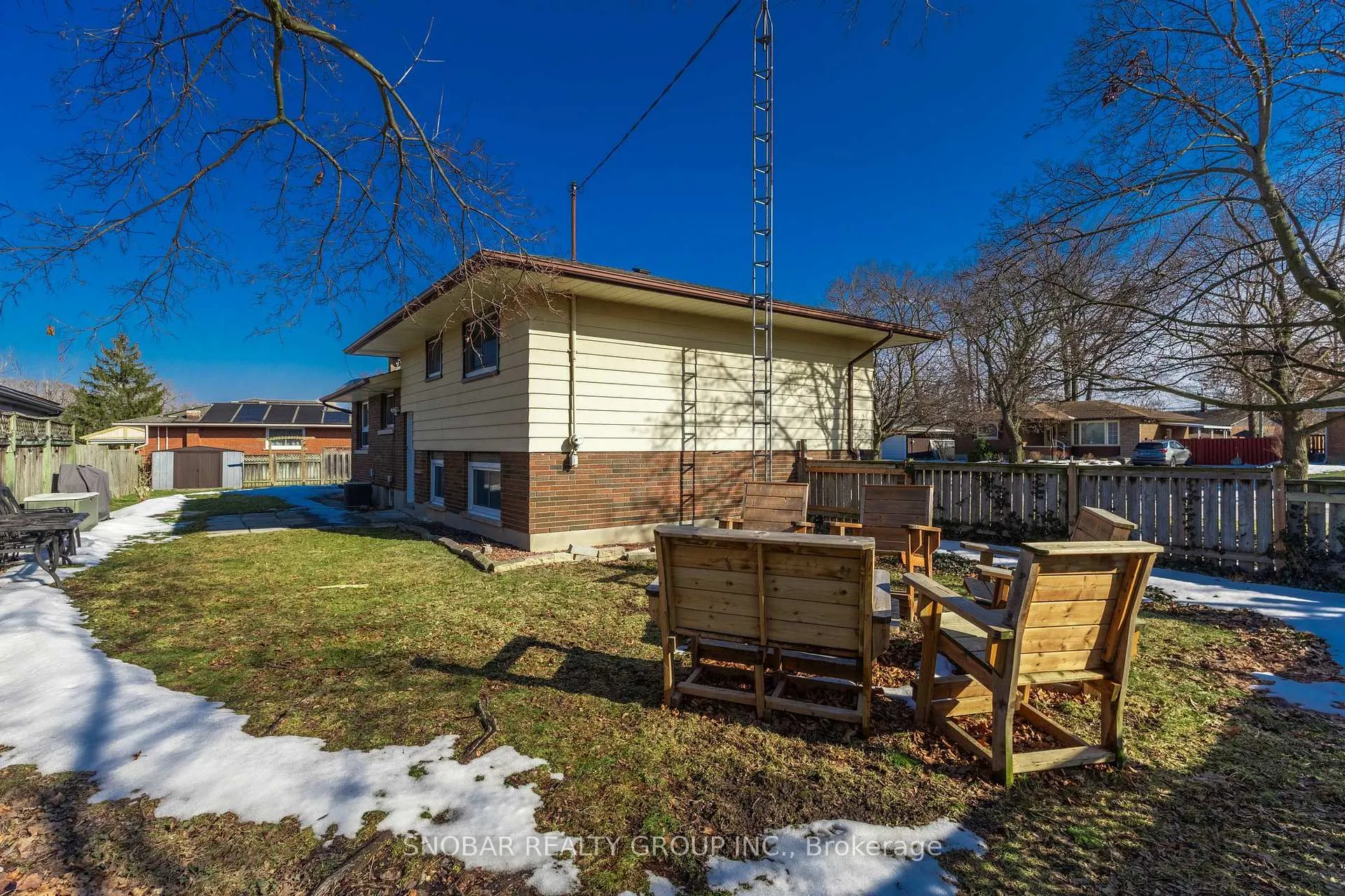 Photo 20 of 57 Alexandra Boulevard, St. Catharines, Secord Woods — HOMEH