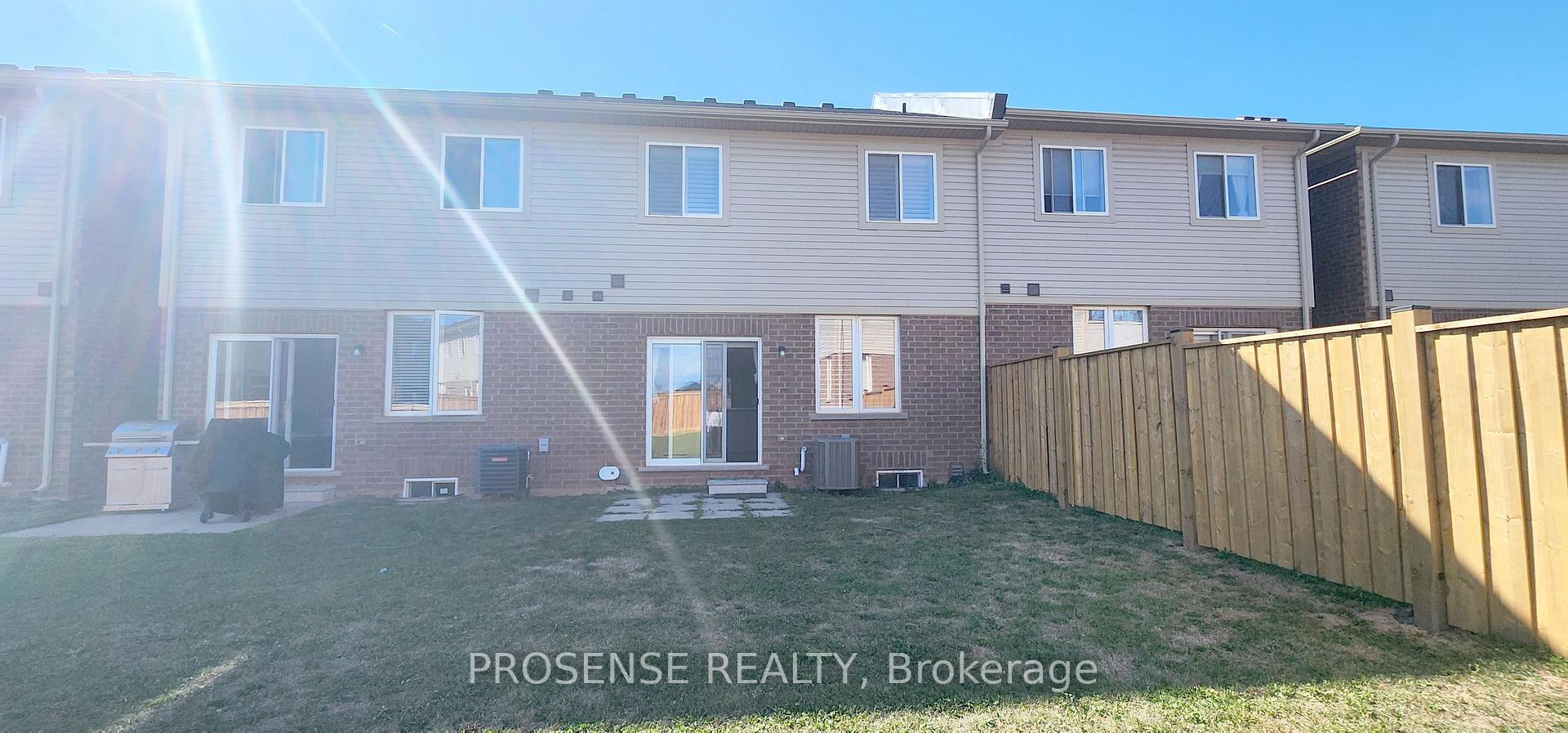 Photo 35 of 10 pinot Crescent, Hamilton, Fruitland — HOMEH