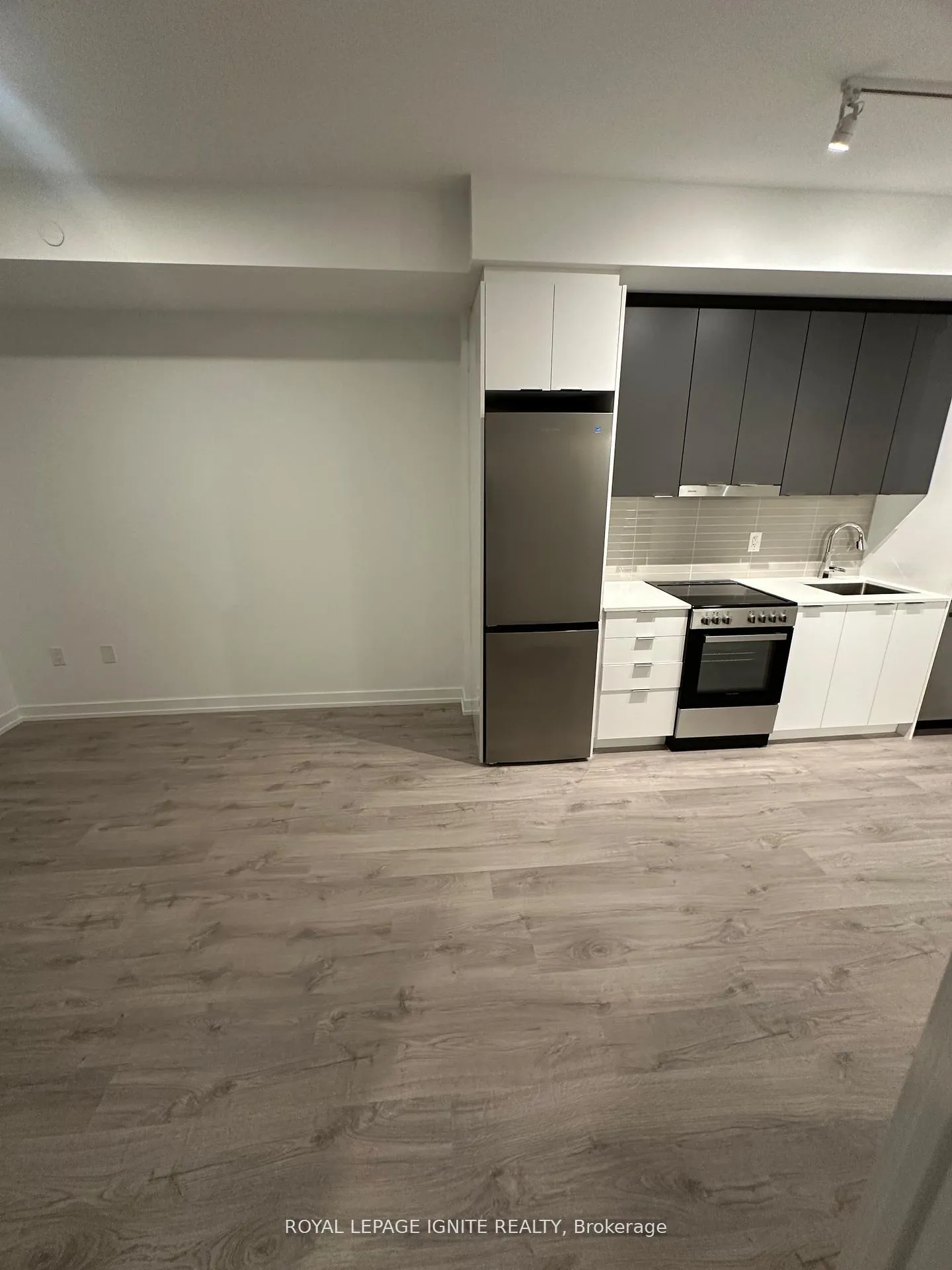Photo 7 of Unit A801, 9763 Markham Road, Markham, Greensborough — HOMEH