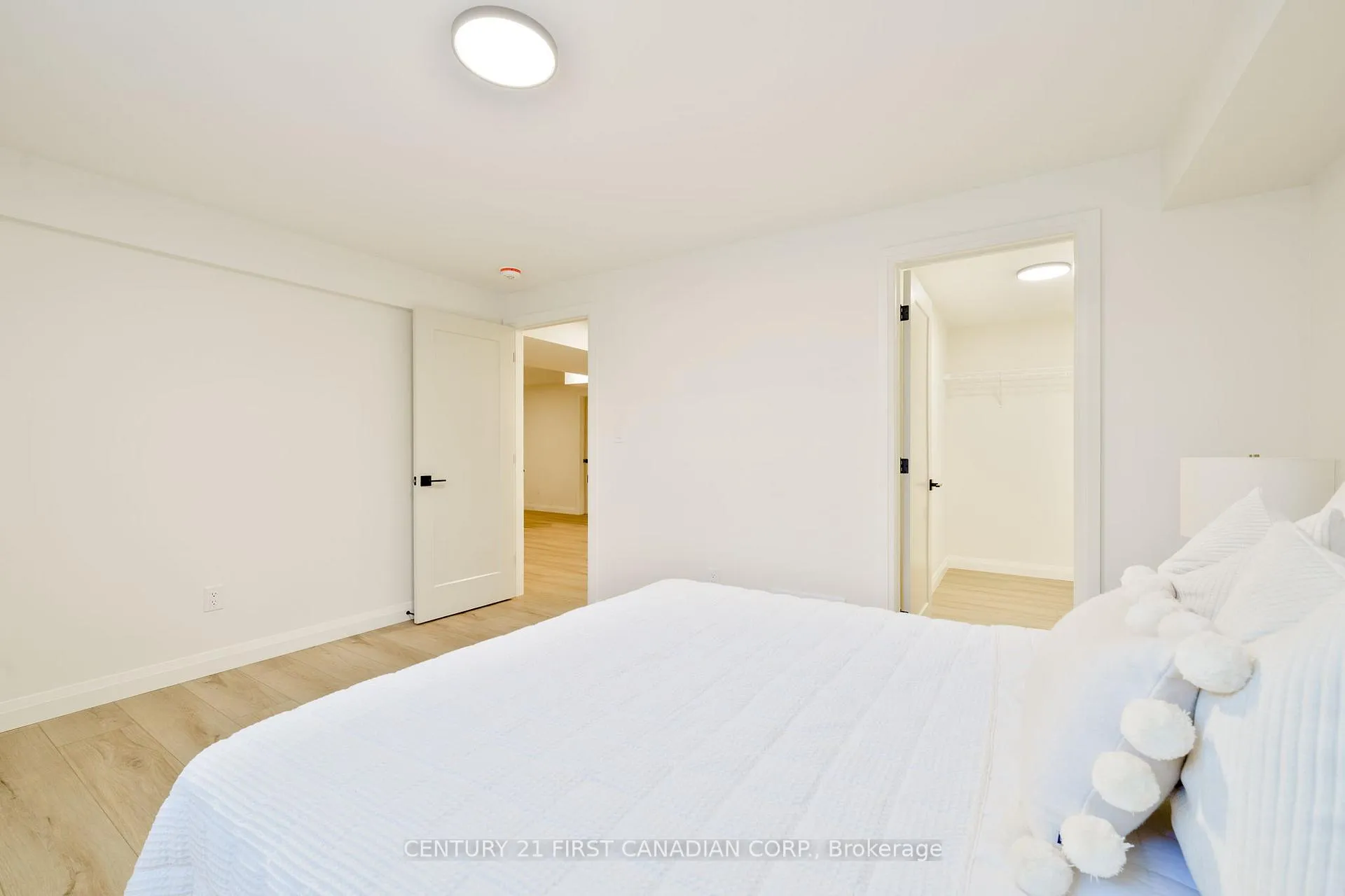 Photo 29 of Unit 6, 32 Postma Street, North Middlesex, Ailsa Craig — HOMEH
