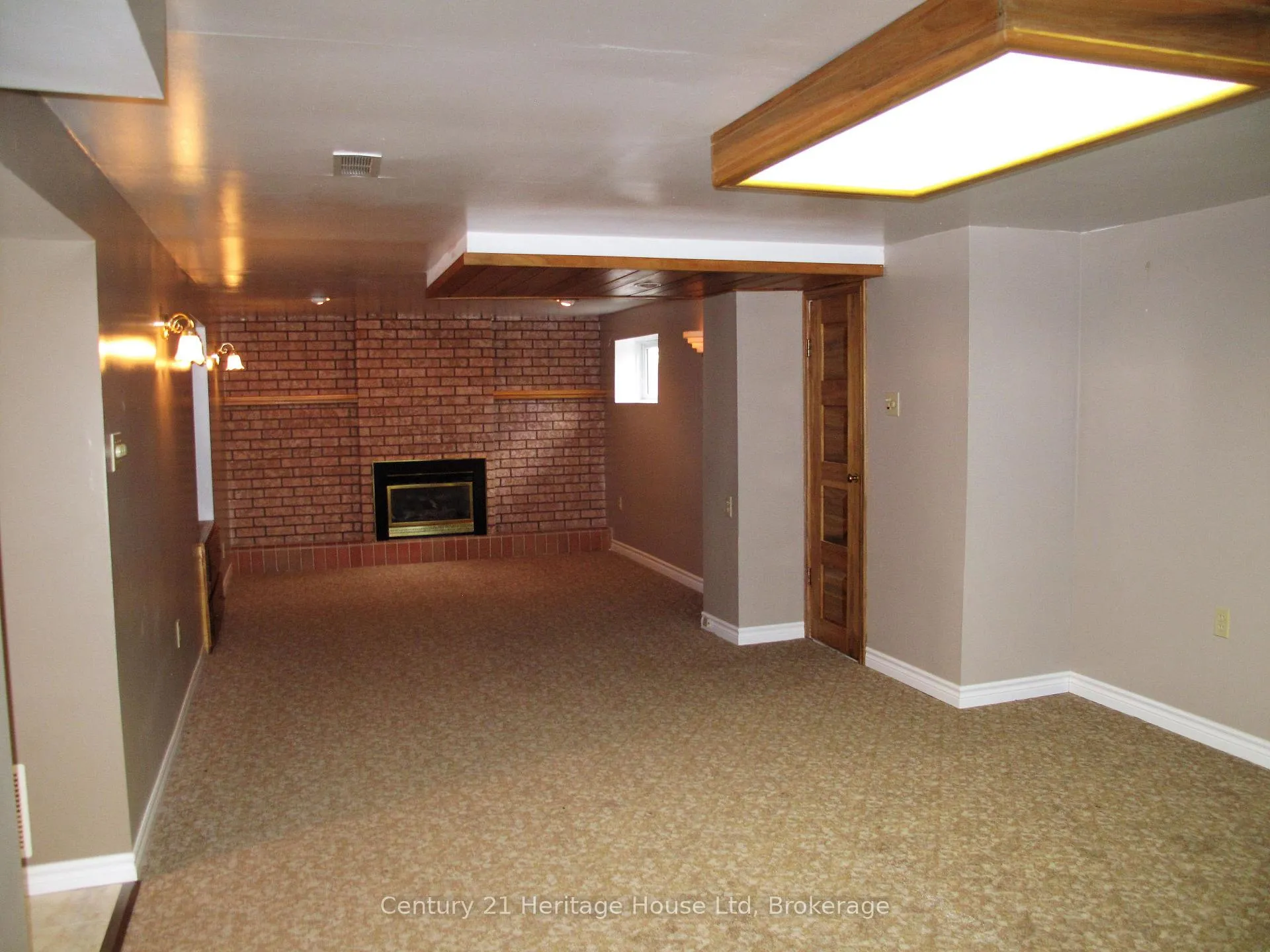 Photo 21 of 22 Louisa Drive, Guelph, St. George's — HOMEH