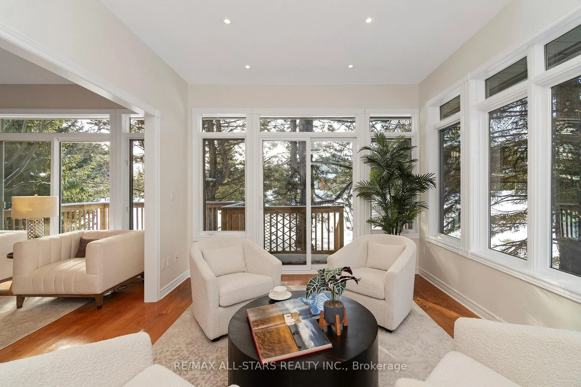 Photo 14 of 18 Pinehurst Club Way, Markham, Greensborough — HOMEH