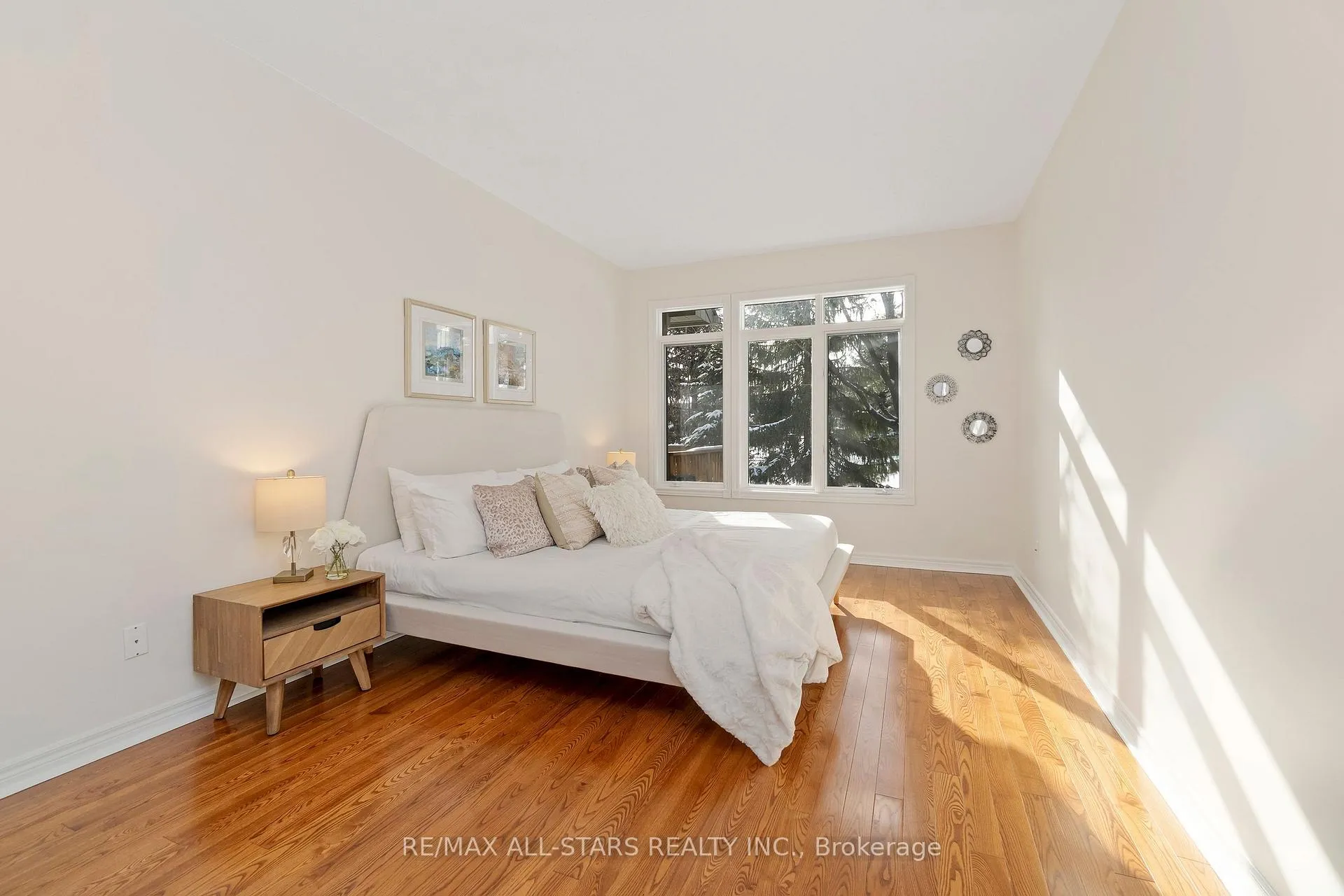 Photo 24 of 18 Pinehurst Club Way, Markham, Greensborough — HOMEH