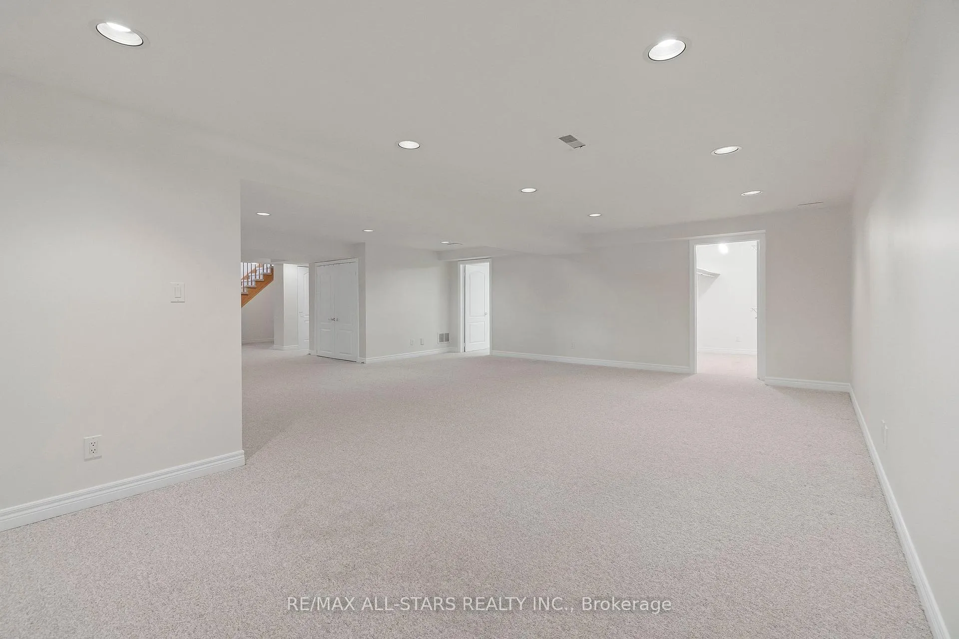 Photo 35 of 18 Pinehurst Club Way, Markham, Greensborough — HOMEH