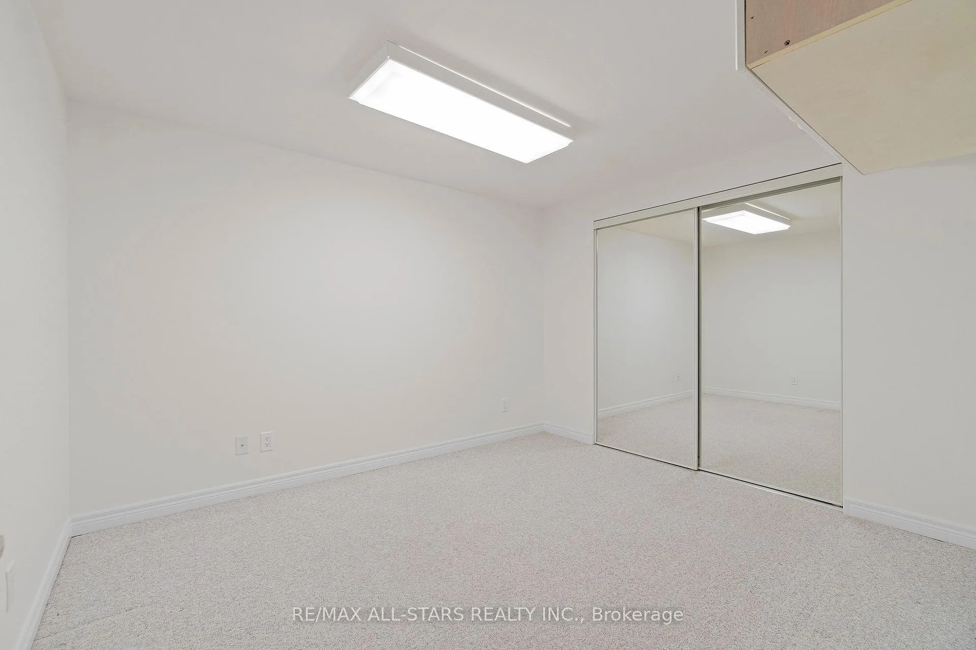 Photo 36 of 18 Pinehurst Club Way, Markham, Greensborough — HOMEH