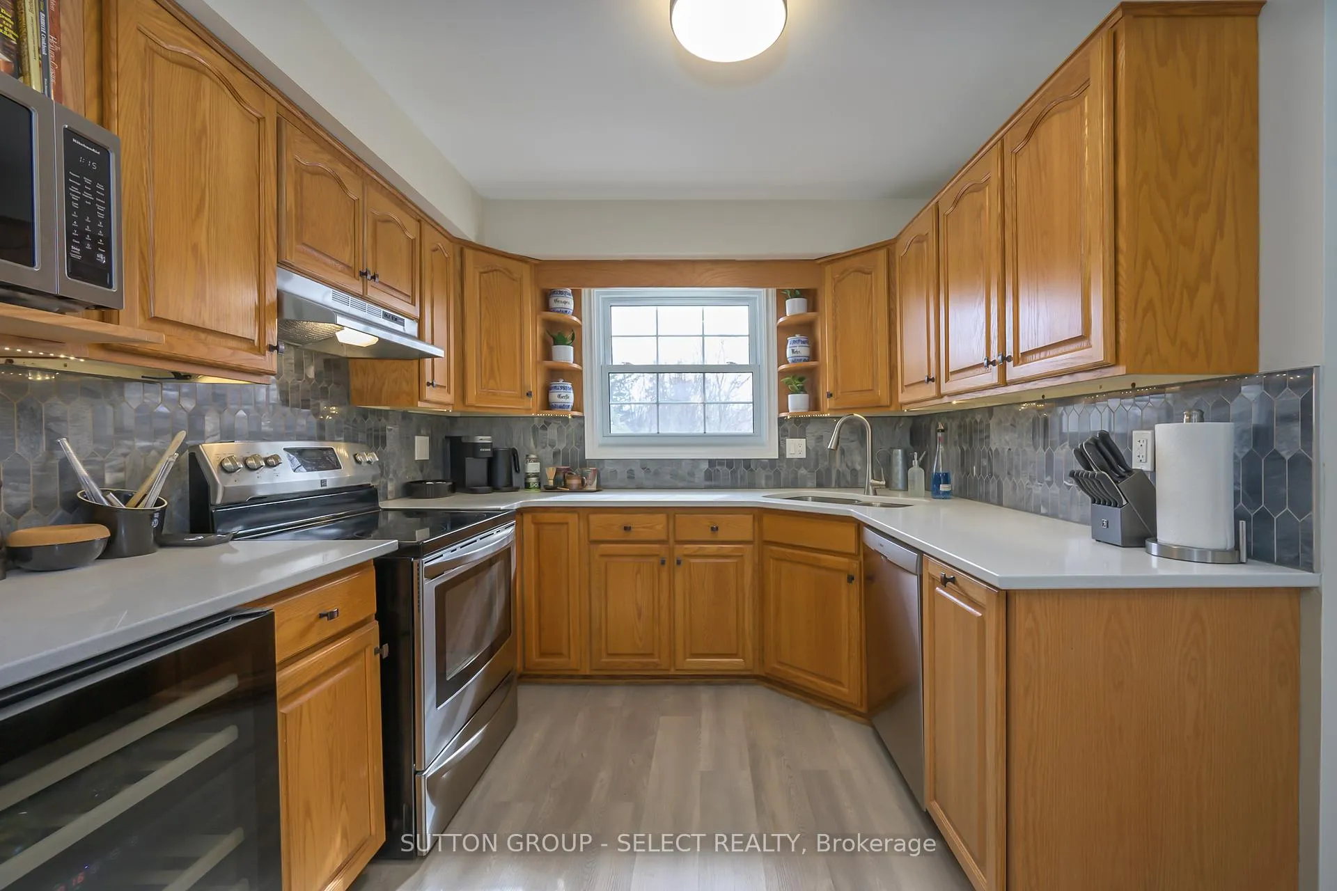 Photo 11 of Unit 40, 900 Pond View Road, London, South T — HOMEH