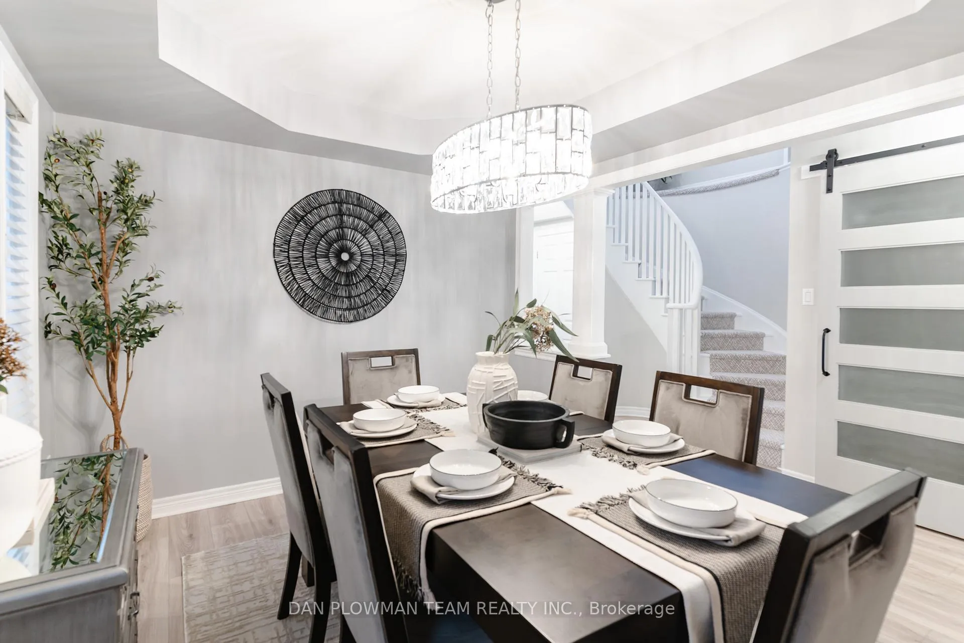 Photo 4 of 27 McCourt Drive, Ajax, South East — HOMEH