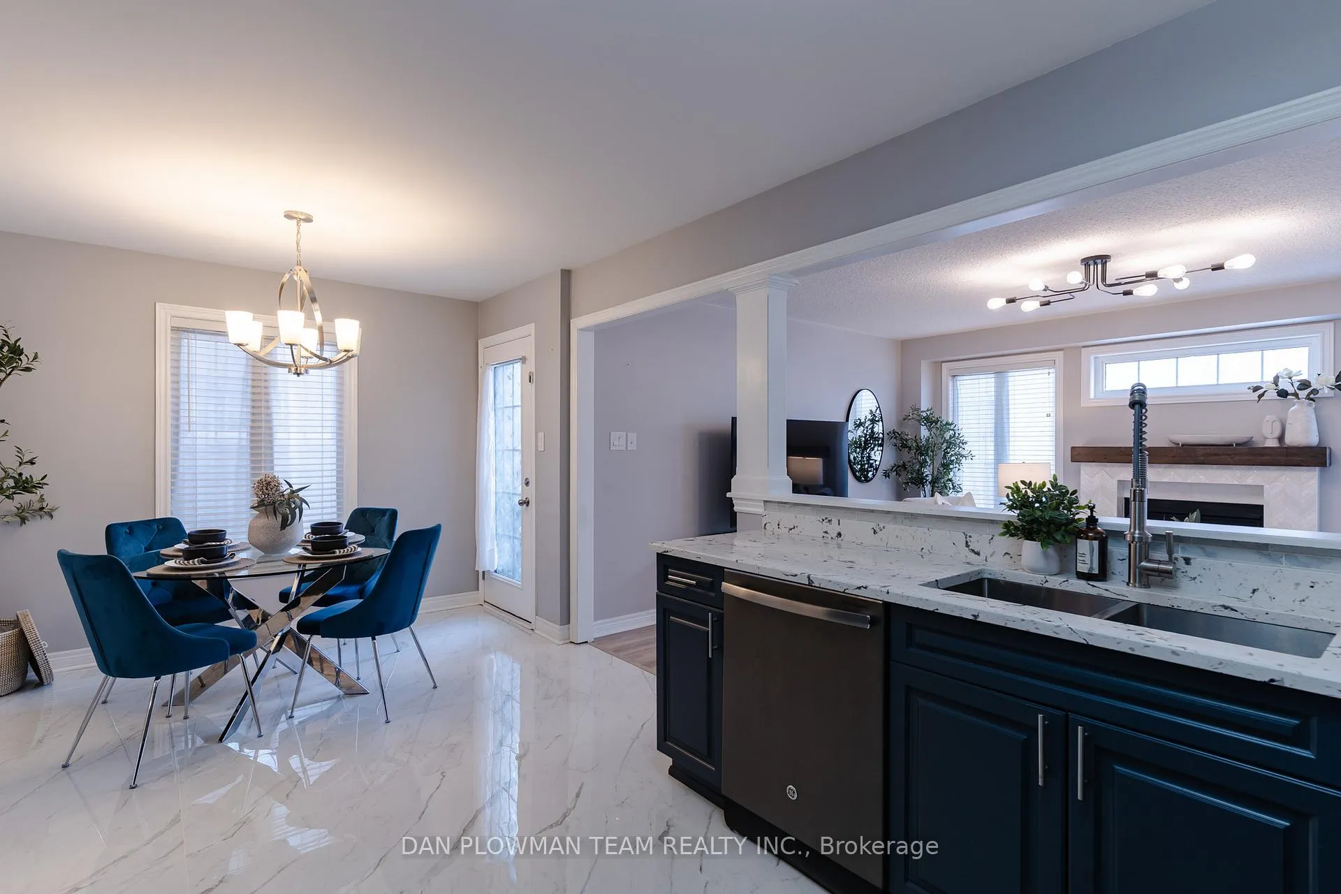 Photo 9 of 27 McCourt Drive, Ajax, South East — HOMEH