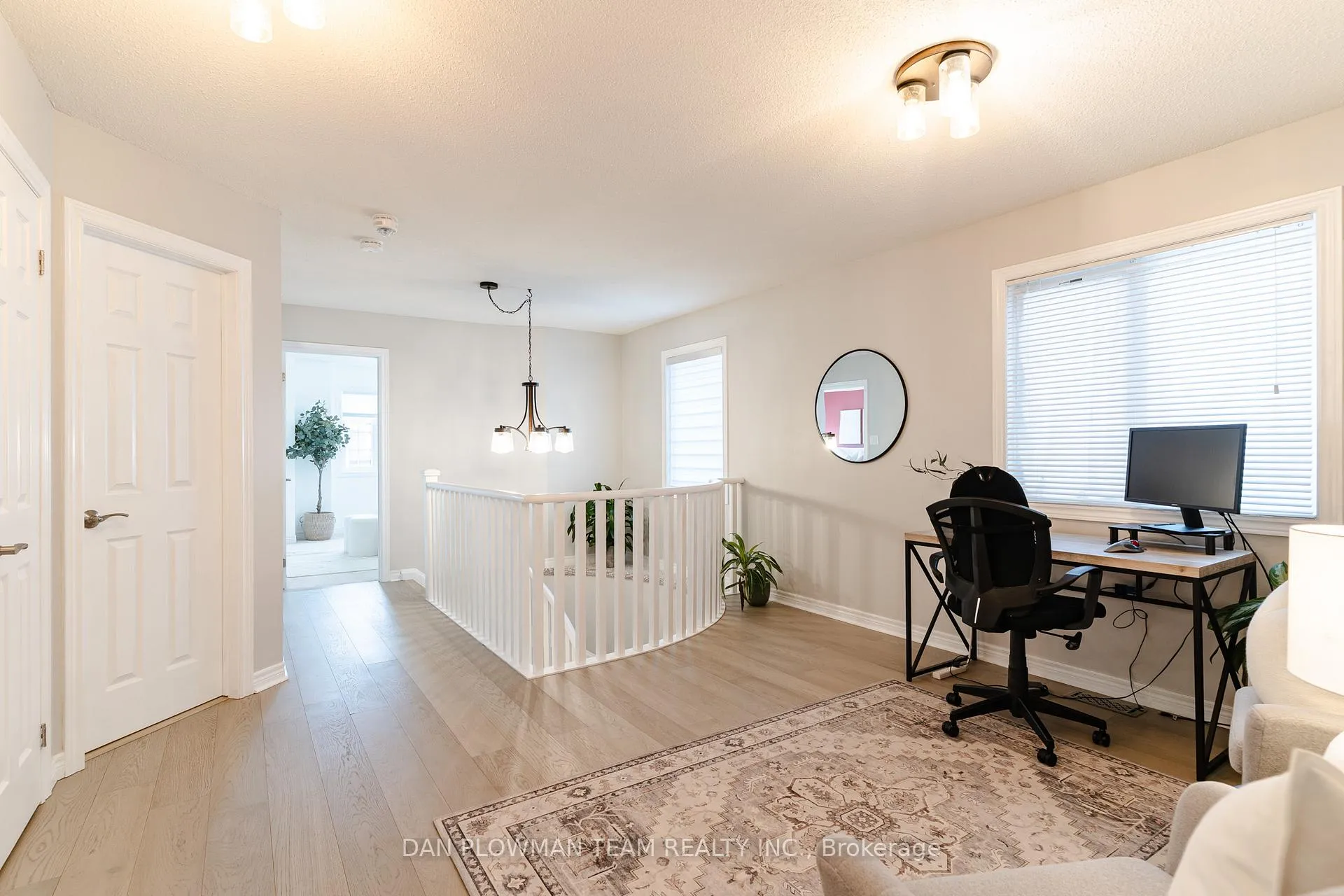 Photo 21 of 27 McCourt Drive, Ajax, South East — HOMEH