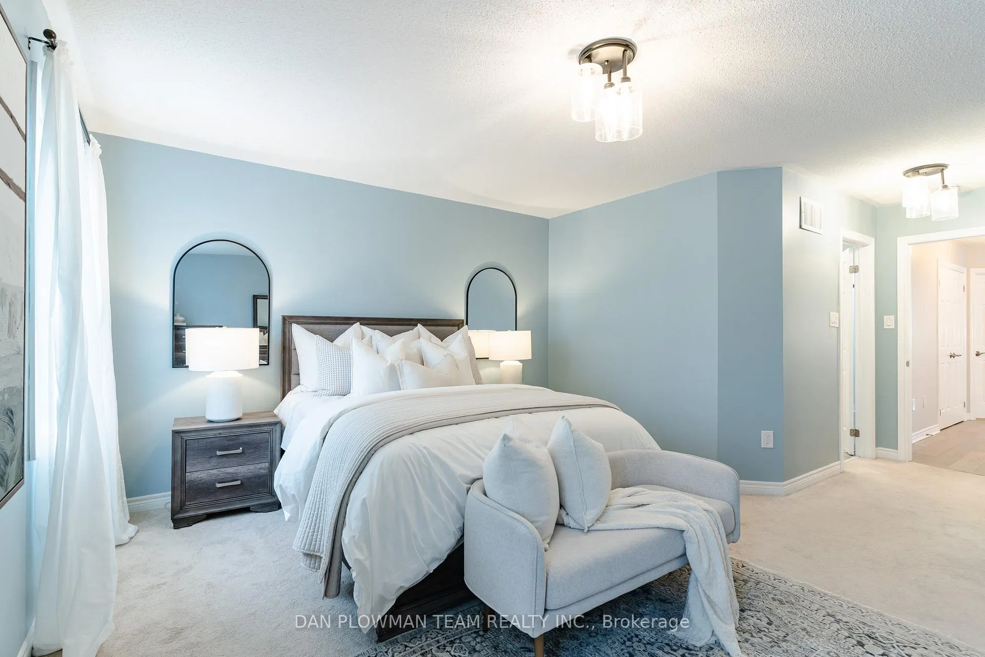 Photo 23 of 27 McCourt Drive, Ajax, South East — HOMEH