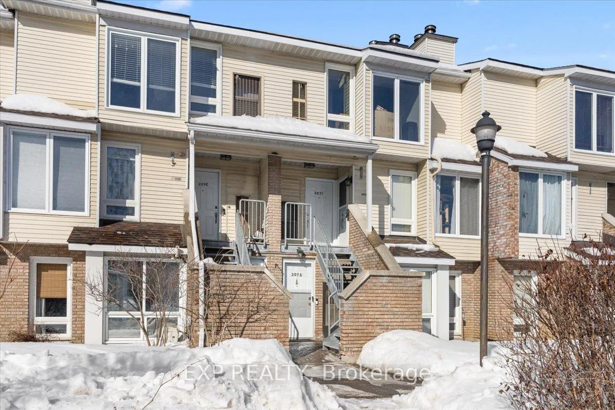 Photo 1 of Unit B, 207 Woodfield Drive, Ottawa, Tanglewood — HOMEH