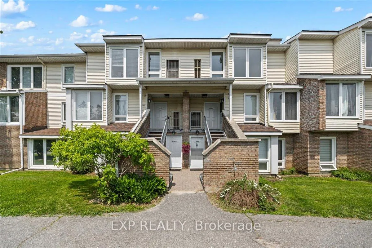 Photo 3 of Unit B, 207 Woodfield Drive, Ottawa, Tanglewood — HOMEH