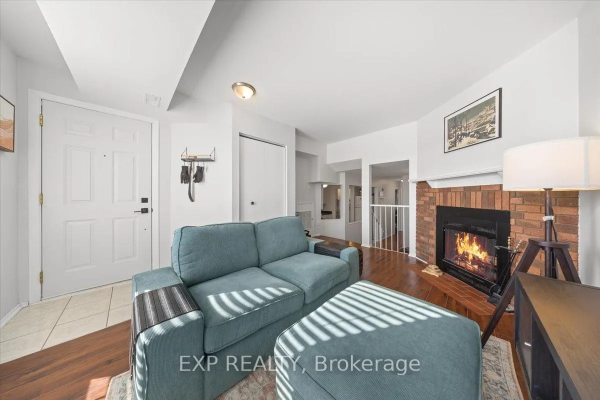 Photo 7 of Unit B, 207 Woodfield Drive, Ottawa, Tanglewood — HOMEH