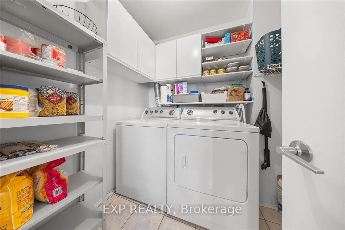 Photo 13 of Unit B, 207 Woodfield Drive, Ottawa, Tanglewood — HOMEH