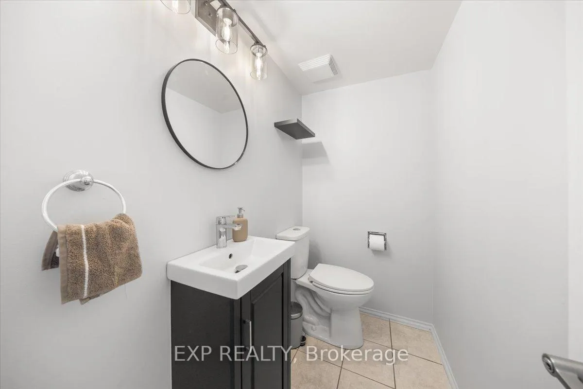 Photo 14 of Unit B, 207 Woodfield Drive, Ottawa, Tanglewood — HOMEH