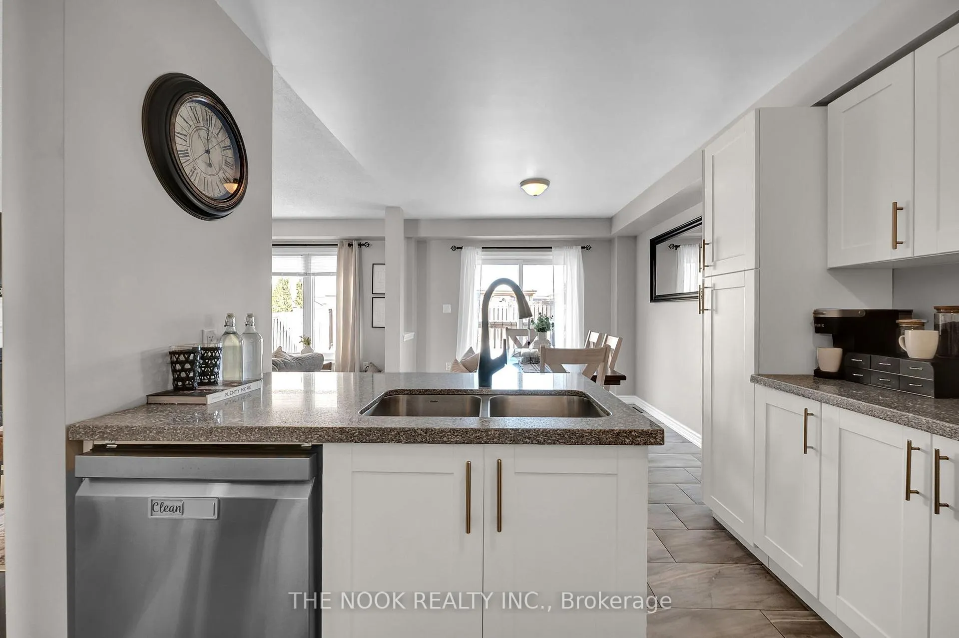 Photo 9 of 120 Elmer Adams Drive, Clarington, Courtice — HOMEH