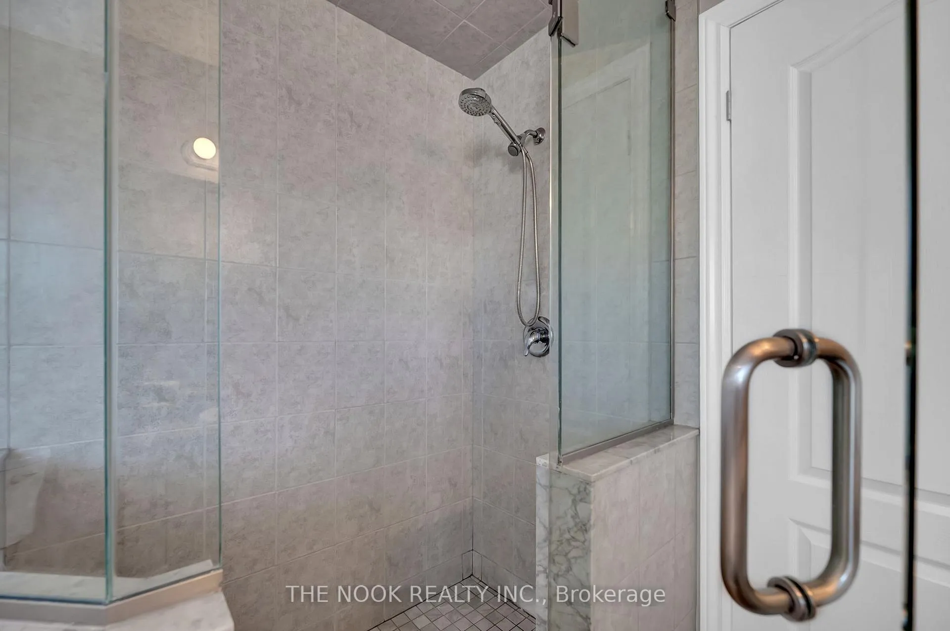 Photo 29 of 120 Elmer Adams Drive, Clarington, Courtice — HOMEH