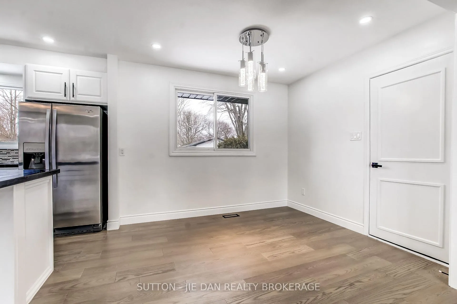 Photo 8 of 12 Field Road, London, South V — HOMEH