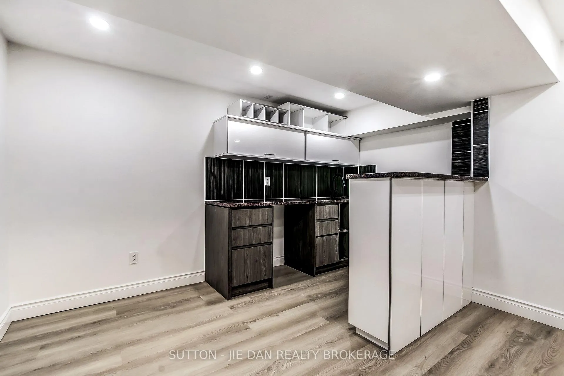 Photo 17 of 12 Field Road, London, South V — HOMEH
