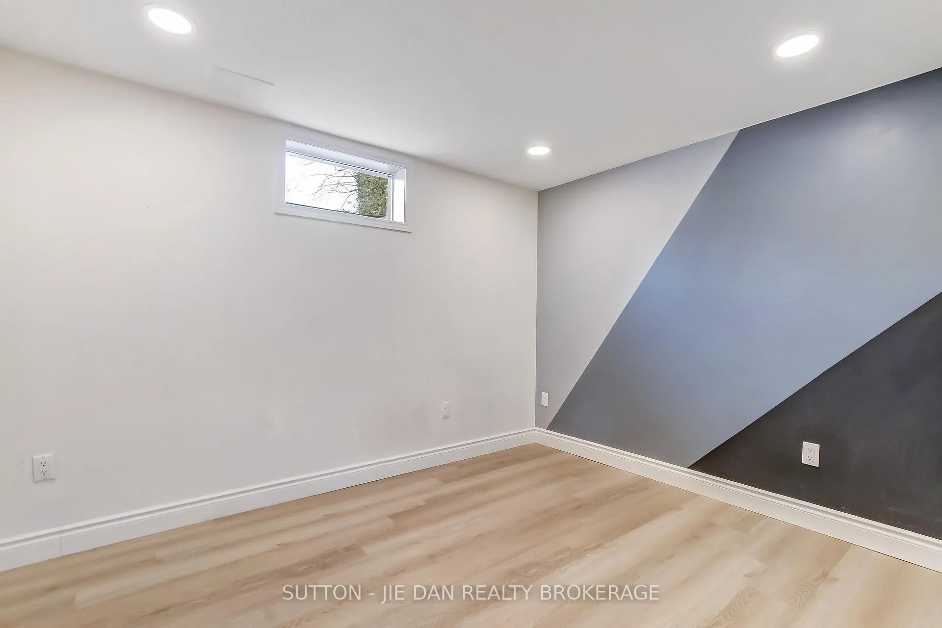 Photo 19 of 12 Field Road, London, South V — HOMEH