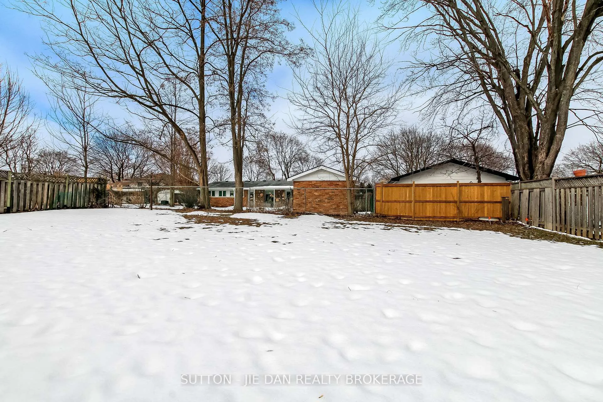 Photo 24 of 12 Field Road, London, South V — HOMEH