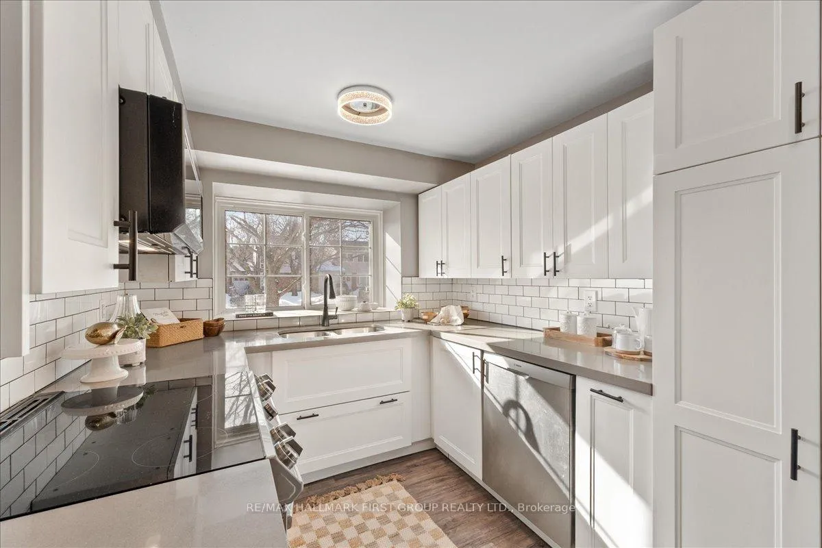 Photo 5 of 1793 Walnut Lane, Pickering, Liverpool — HOMEH