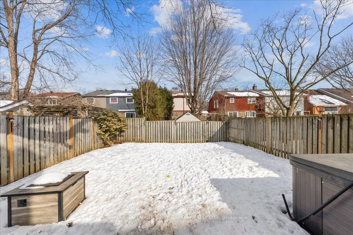 Photo 29 of 1793 Walnut Lane, Pickering, Liverpool — HOMEH