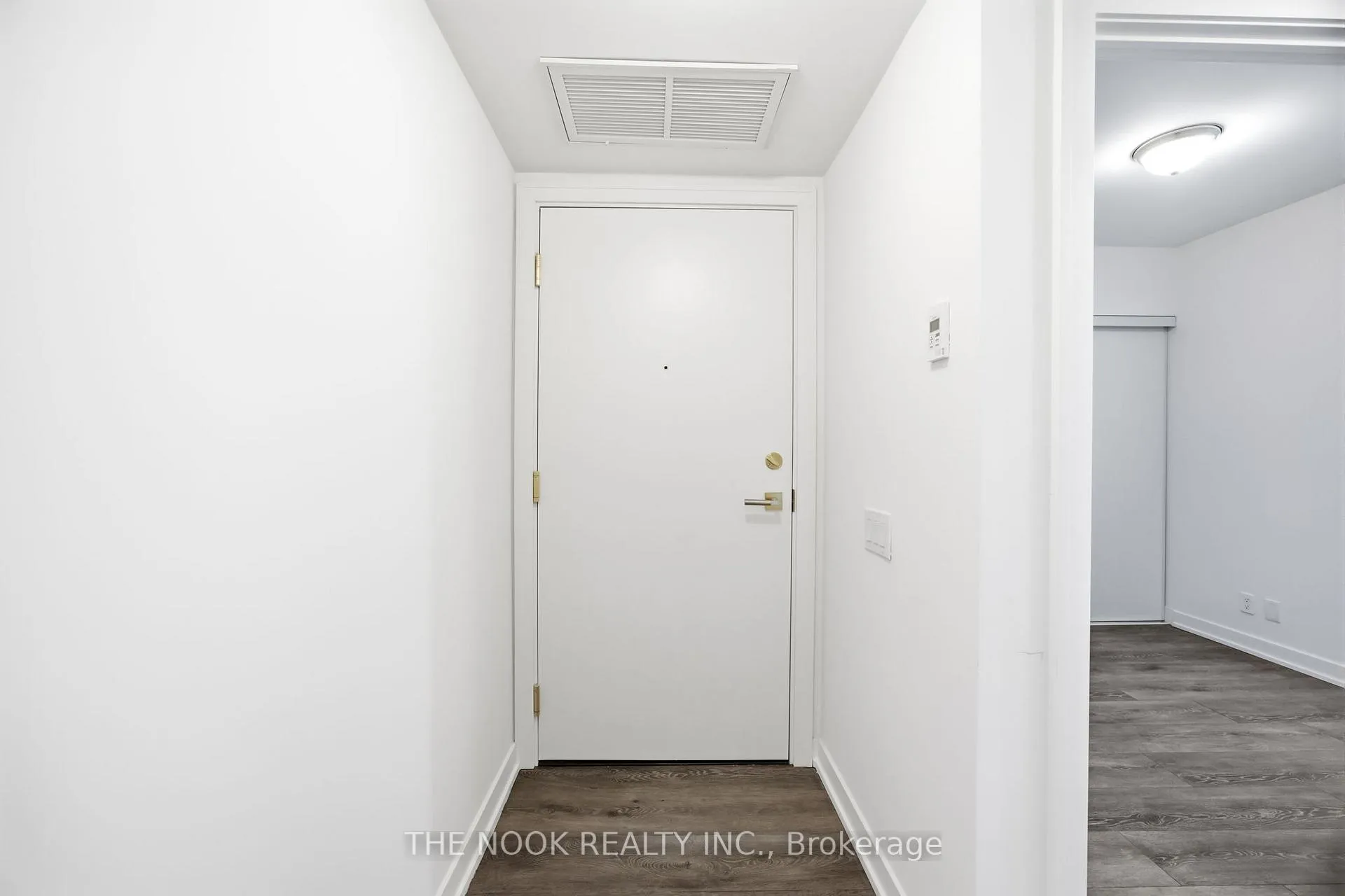 Photo 4 of Unit 802, 2 Manderley Drive, Scarborough, Birchcliffe-Cliffside — HOMEH