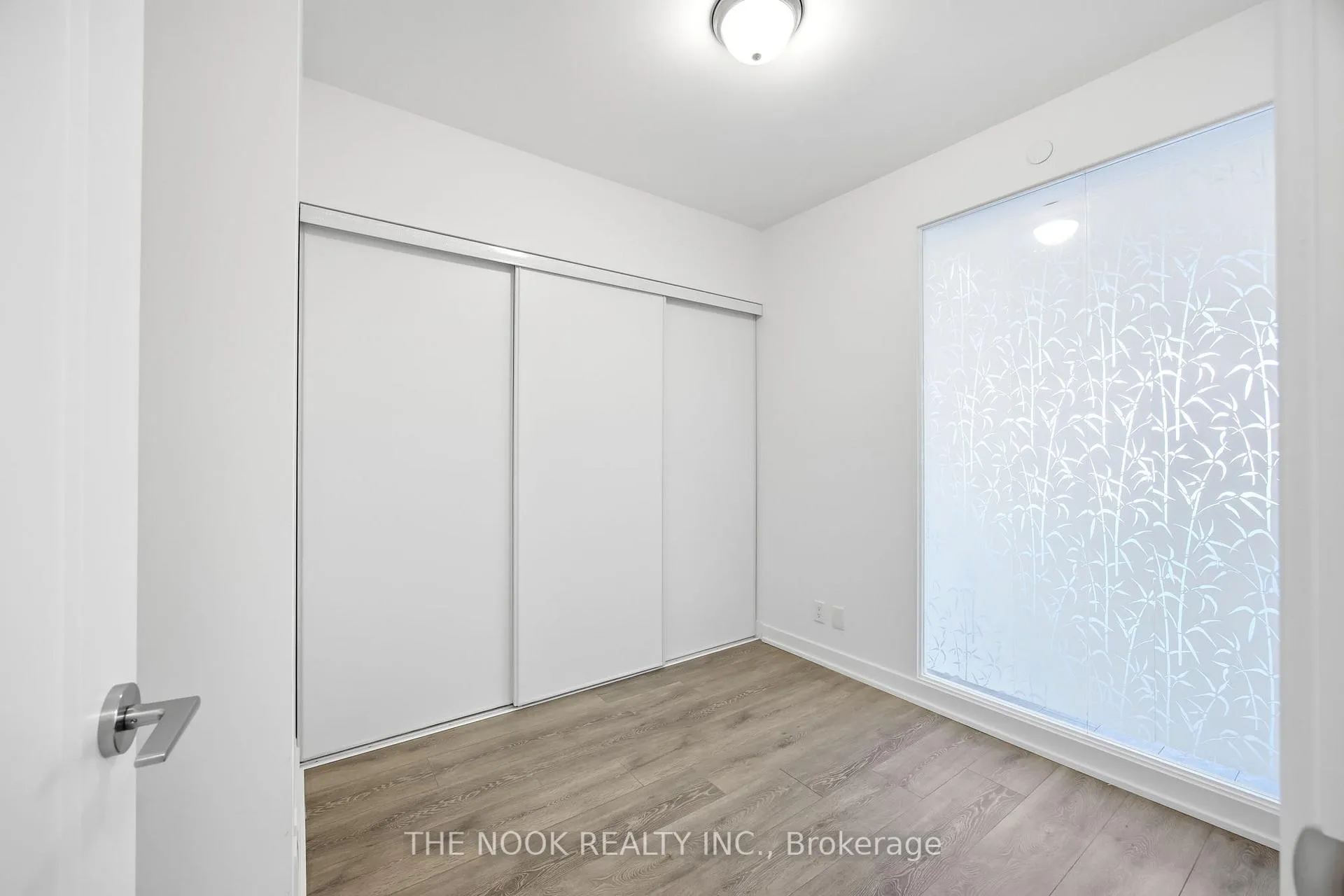 Photo 10 of Unit 802, 2 Manderley Drive, Scarborough, Birchcliffe-Cliffside — HOMEH